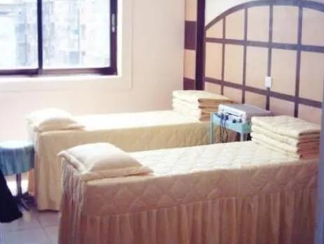 昆明美誠(chéng)均美醫(yī)療美容診所