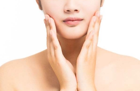 運(yùn)城彩光嫩膚治療痤瘡醫(yī)生