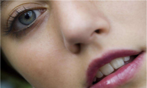 新疆無(wú)痕重瞼術(shù)醫(yī)生