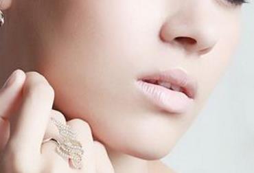 揚(yáng)州拉皮手術(shù)祛皺醫(yī)生