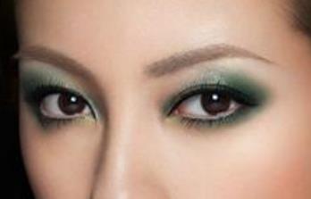 成都激光手術(shù)去除雀斑醫(yī)生