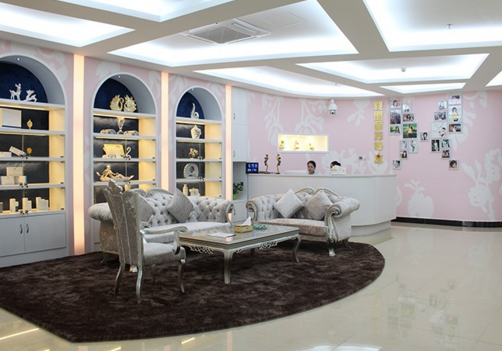 ?？诿梨箩t(yī)療美容門診部