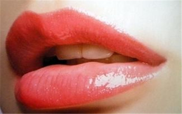 大連抽脂精細(xì)雕刻瘦身醫(yī)生