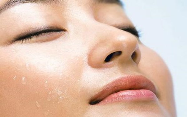 南通隆鼻四強(qiáng)整形醫(yī)院品牌實(shí)力簇?fù)恚N草推薦，口碑技術(shù)領(lǐng)航