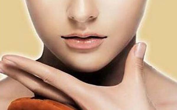 中國(guó)上眼瞼抽脂醫(yī)生