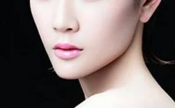 三亞唇部做豐唇醫(yī)生