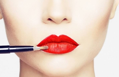 2023年昆明哪里可以找到專業(yè)填充眼部細紋的醫(yī)療美容機構？昆明玻尿酸填充眼部細紋求推薦！