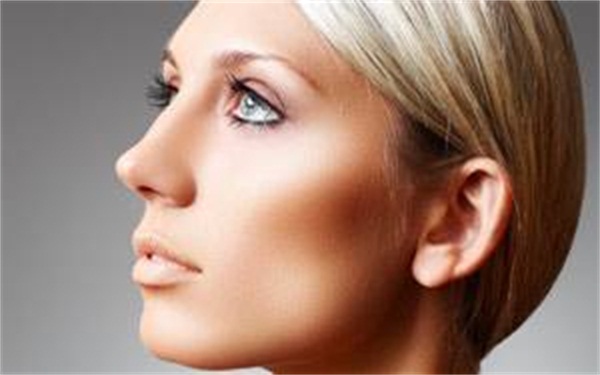 上海哪家手術(shù)吸脂美容醫(yī)院的名氣和綜合實(shí)力較高？2023年當(dāng)?shù)貦C(jī)構(gòu)口碑排名出彩！