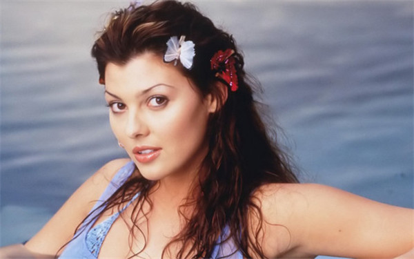 云南痤瘡治療醫(yī)院排行榜2023比較好的復(fù)合彩光療法中心名單出爐！