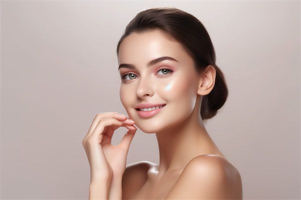 北京自體脂肪豐唇醫(yī)院口碑排名精選五佳醫(yī)院！