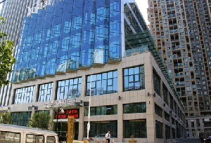 成都藝星醫(yī)療美容醫(yī)院做雙眼皮修復(fù)有哪些方法？價格如何？