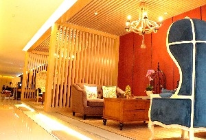 昆明麗都醫(yī)療美容醫(yī)院開內(nèi)眼角會(huì)留疤痕嗎？開內(nèi)眼角價(jià)格如何？