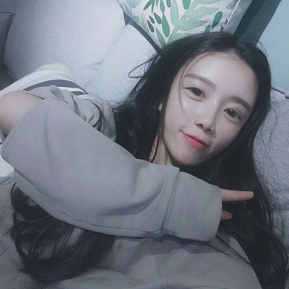 山西伊特雅整形醫(yī)生王鳳芹自體脂肪豐面頰+V-LINE瓜子臉手術(shù)案例效果圖