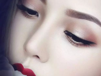 成都紐萊茵整形假體隆鼻