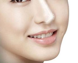 北京中月宏醫(yī)療美容門診部玻尿酸隆鼻