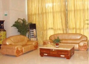 廣州鴻業(yè)整形自體脂肪隆鼻有什么危害？隆鼻會(huì)變寬嗎？