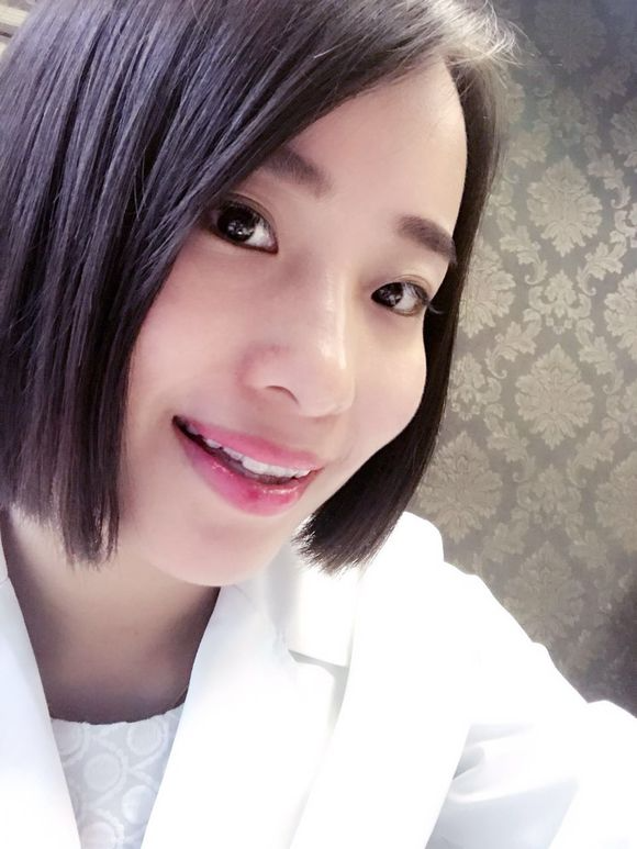 重慶齊美口腔周映丞醫(yī)生做牙齒隱形矯正怎么樣？附牙齒隱形矯正案例