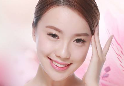 桂林新華醫(yī)療美容診所自體脂肪隆下巴