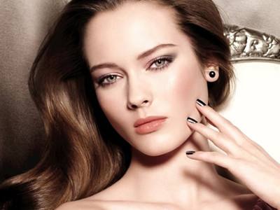 黃岡皇氏醫(yī)療美容醫(yī)院自體脂肪豐面頰