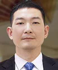 泉州歐菲醫(yī)療美容門診部劉先鋒醫(yī)生