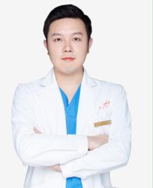 長沙雅美醫(yī)療美容醫(yī)院王少甫醫(yī)生