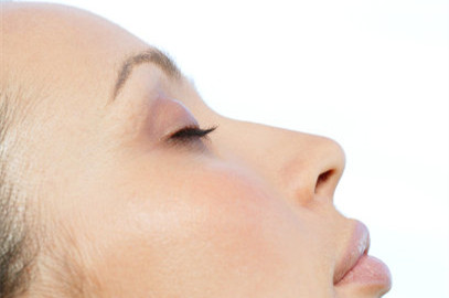 隆鼻手術(shù)安全嗎？