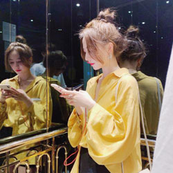 萬悅?cè)?/></div>
                            <div>萬悅?cè)?/div>
                            <div style=