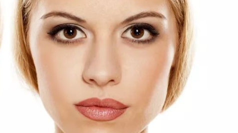 割眼袋能保持幾年？手術(shù)后會(huì)留疤嗎？