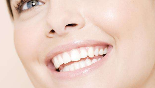 鐳射凈膚多少錢一次？手術(shù)費(fèi)用貴嗎？