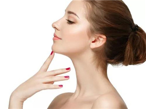 什么是自體脂肪墊下巴？自體脂肪墊下巴能維持多久？