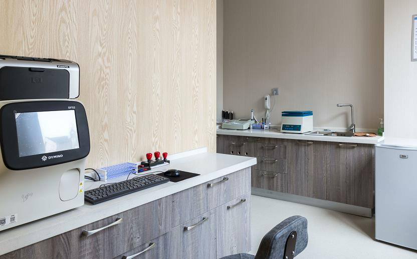 大連齒醫(yī)生口腔門診部_二樓化驗(yàn)室