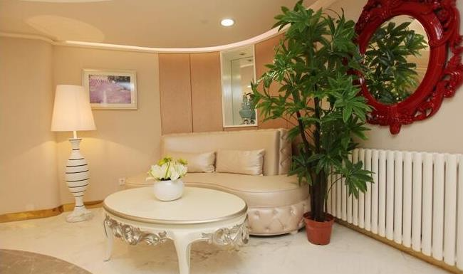 廣州韓后醫(yī)療美容醫(yī)院_二樓休息區(qū)