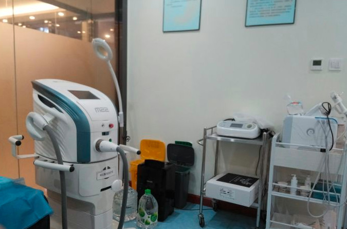 鄭州孫永寬醫(yī)療美容診所_儀器