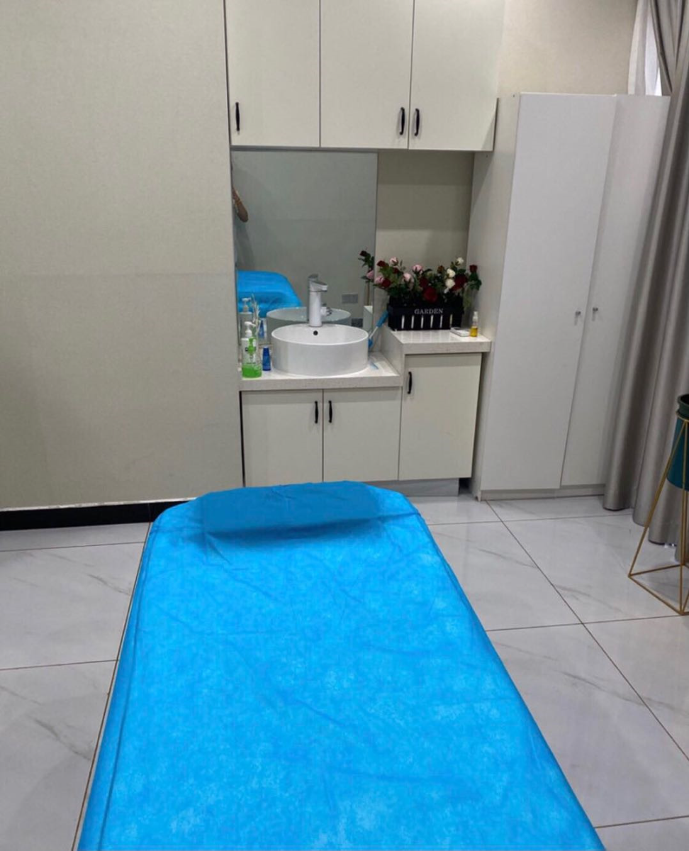 鄭州屈小麗醫(yī)療美容門診部_治療室