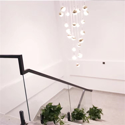 鄭州皇家盛世醫(yī)療美容醫(yī)院_樓梯間