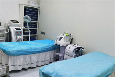 鄭州美辰醫(yī)療美容醫(yī)院_治療室