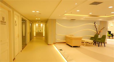 鄭州韓風整形醫(yī)院_大廳一角