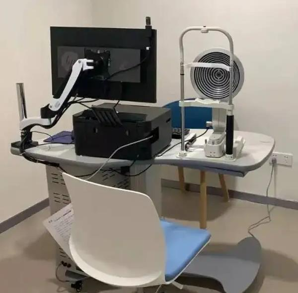 鄭州愛爾眼科醫(yī)院_面診室