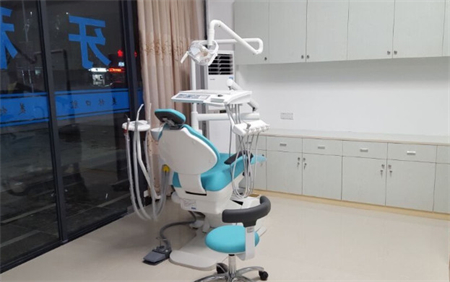 鎮(zhèn)江康潔口腔門診部_治療室