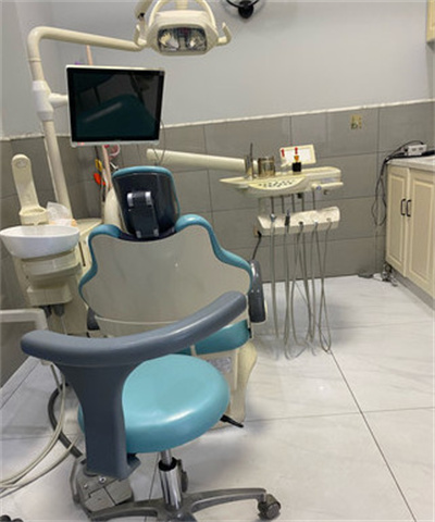 肇慶駿辰素妍醫(yī)療美容門診部_牙科