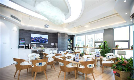 長(zhǎng)沙臻笑口腔門(mén)診部_休息區(qū)