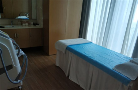 長(zhǎng)沙一美醫(yī)療美容門診部_治療室