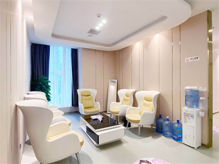 長(zhǎng)沙雍禾美度醫(yī)療美容門(mén)診部_等候區(qū)