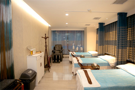 長沙亞谷醫(yī)療美容門診部_面部護(hù)理室