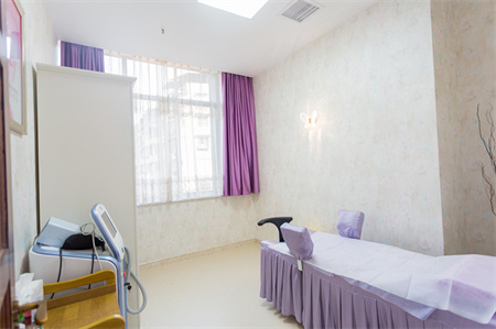 長沙星醫(yī)美醫(yī)學(xué)美容醫(yī)院_治療室