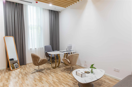 上海港麗鼻祖醫(yī)療美容診所_面診室