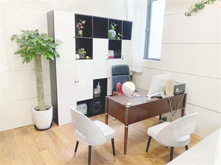 上海港華醫(yī)療美容醫(yī)院_咨詢室