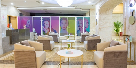 上海愉悅美聯(lián)臣醫(yī)療美容醫(yī)院_醫(yī)院大廳休息區(qū)