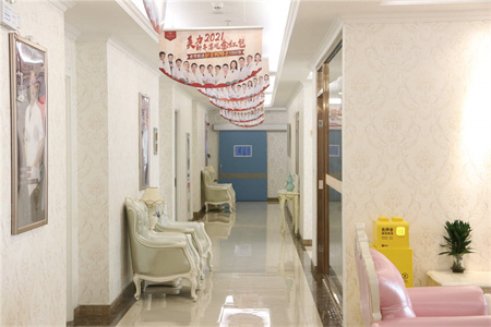 武漢檸悅植發(fā)醫(yī)療美容門診部_走廊