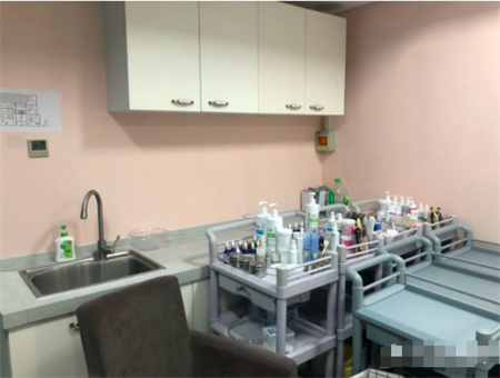 北京京民醫(yī)院（原釣魚臺(tái)醫(yī)院）整形外科_治療室